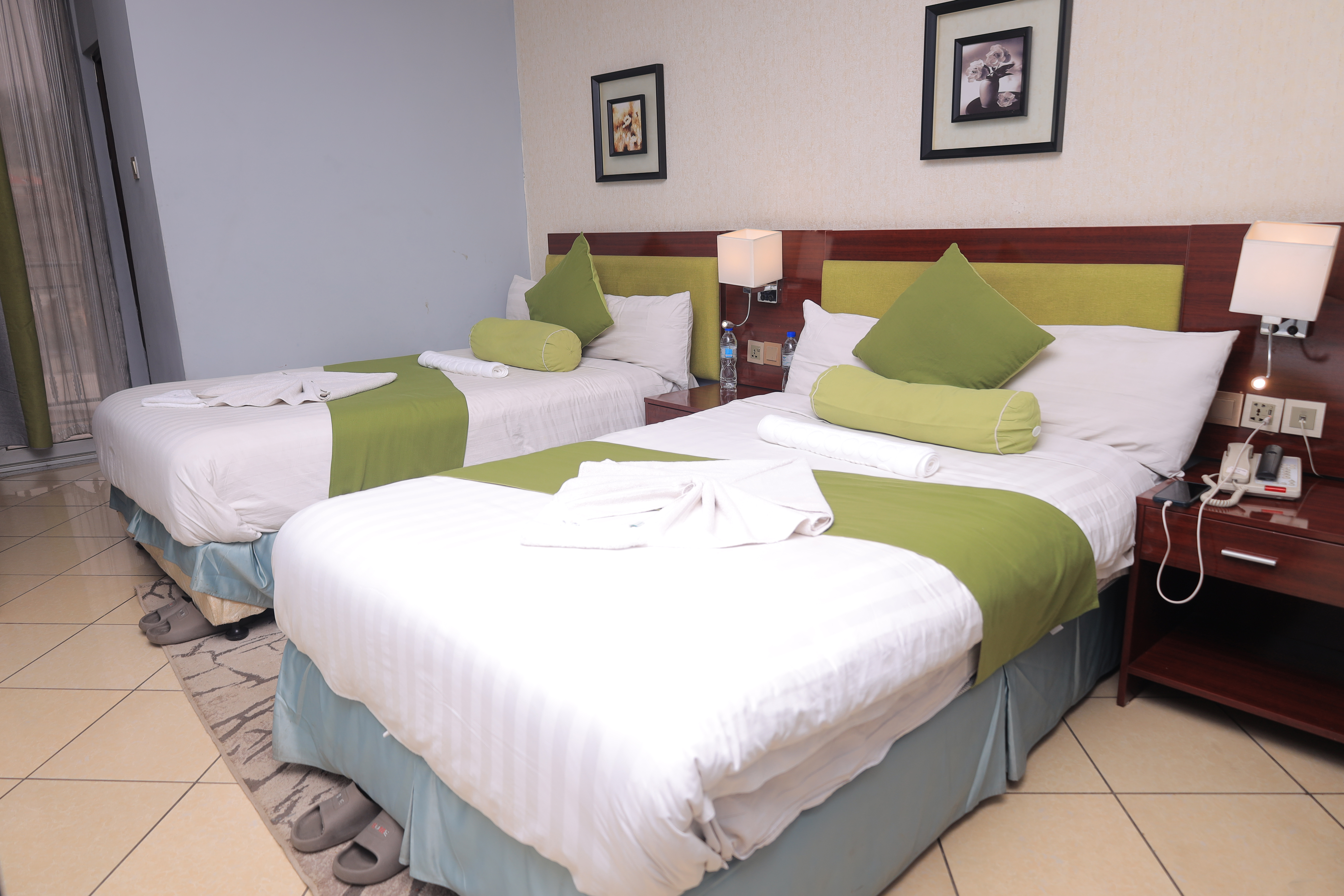 Standard Twin Room